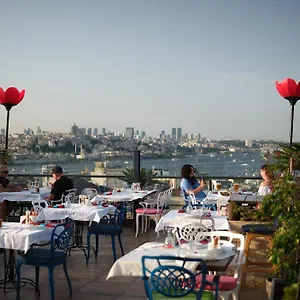 3* Hotel Raymond Blue
